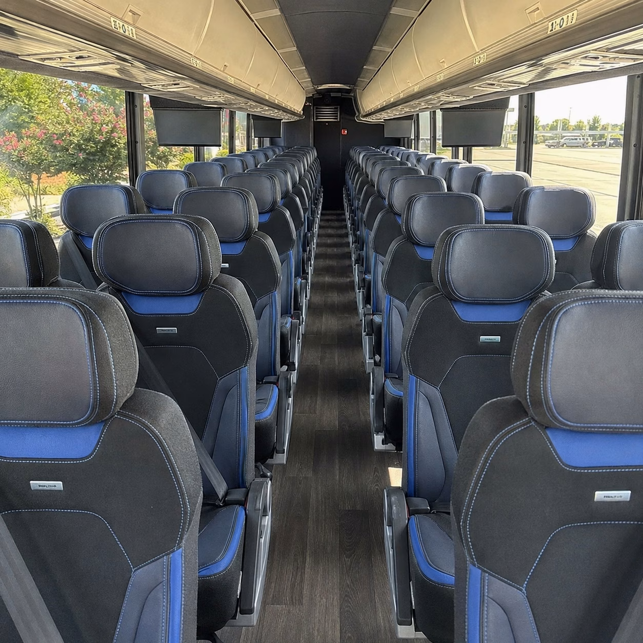 choosing the right gresham charter bus rental for your workforce